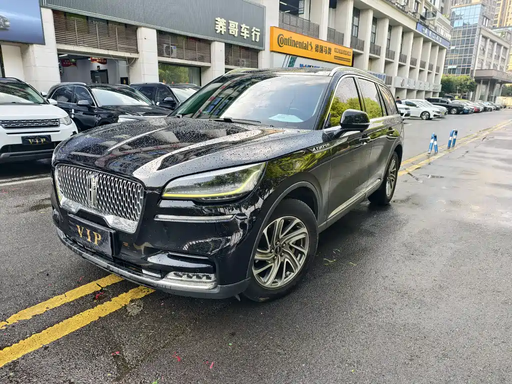 Lincoln Aviator