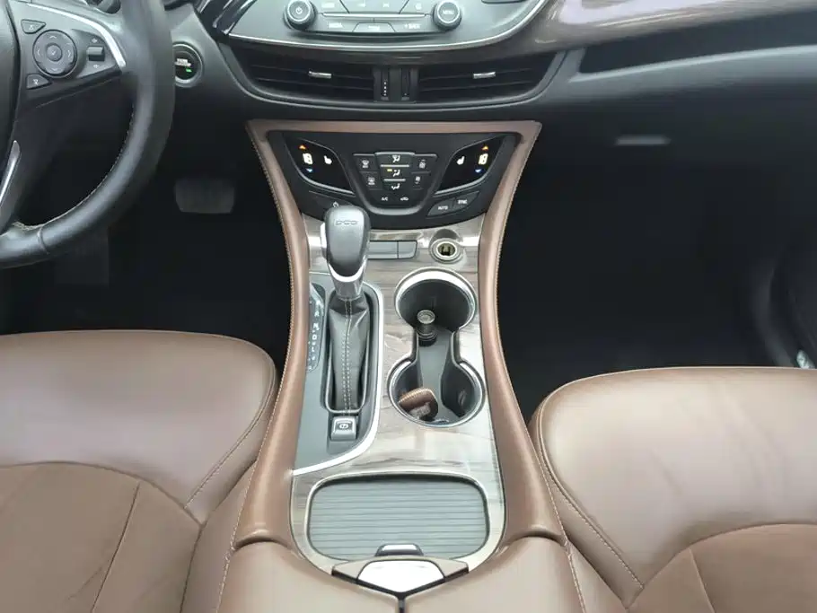 Buick Envision Plus — миниатюра 16
