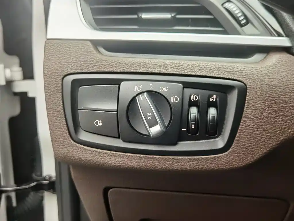 BMW X1 — миниатюра 21
