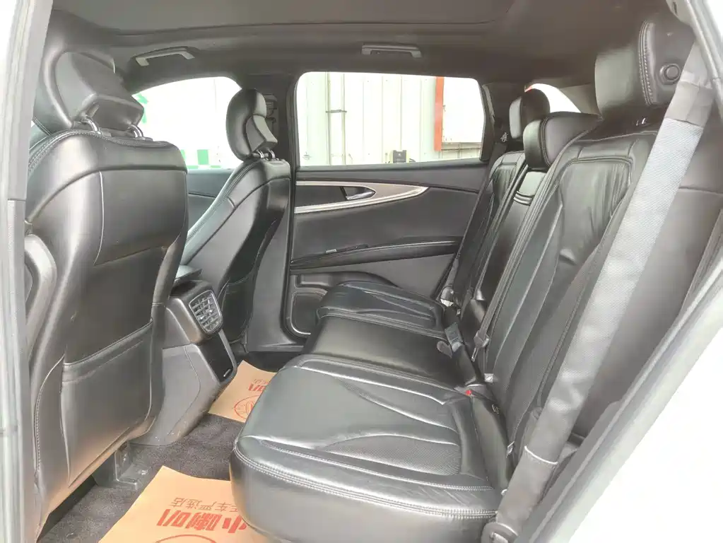 Lincoln MKX — миниатюра 4