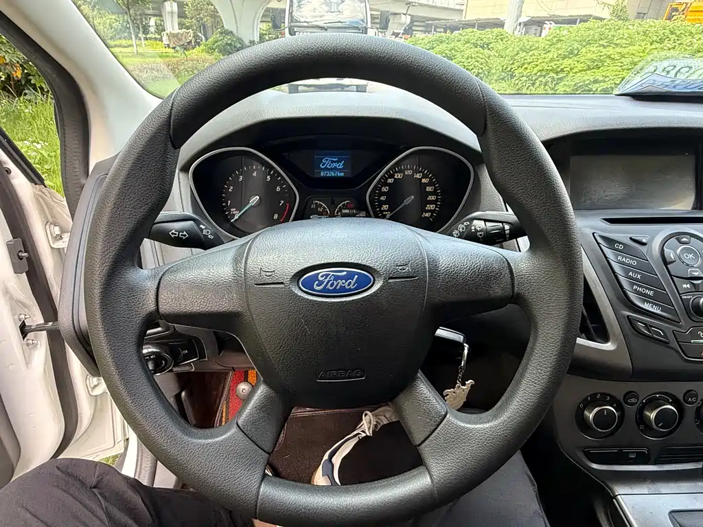 Ford Focus Hatchback 1.6L Auto Comfort Type, фото 14