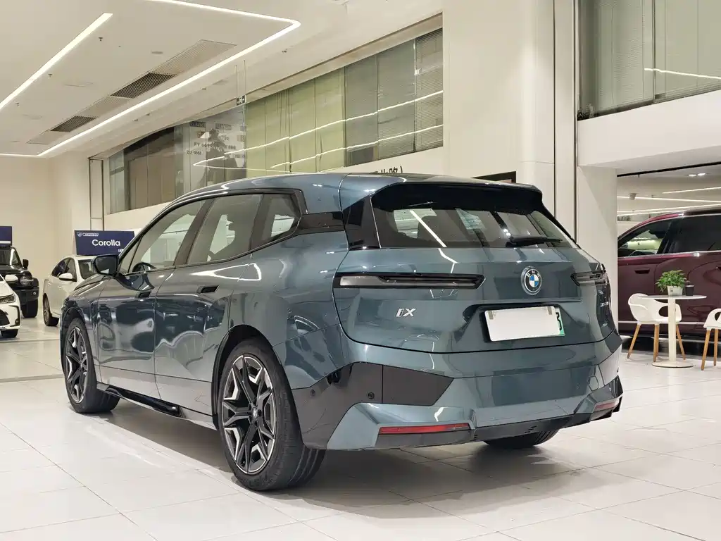 BMW iX — миниатюра 14