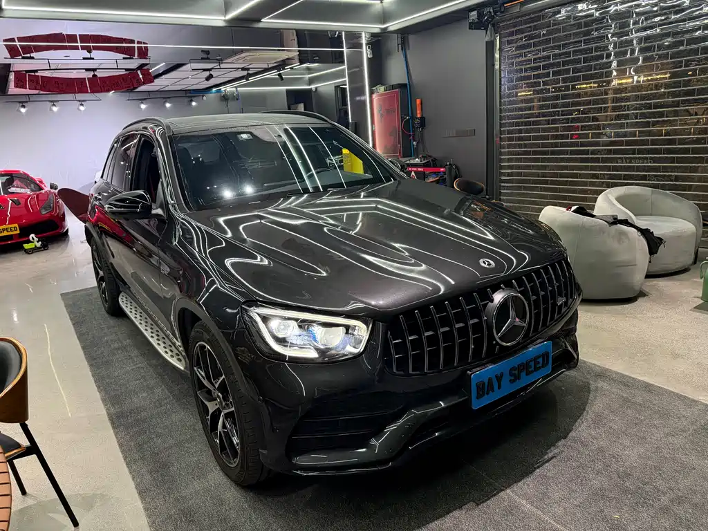 MERCEDES-BENZ GLC AMG