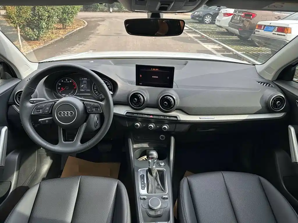 Audi Q2L — миниатюра 5