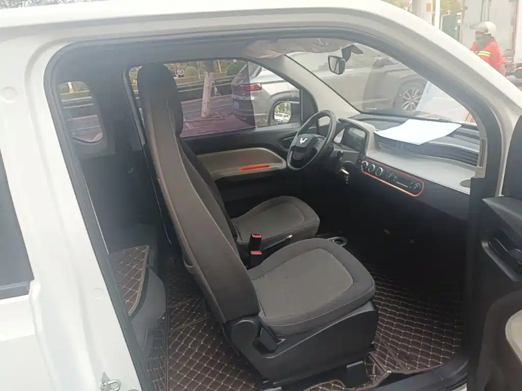 Wuling MINIEV — миниатюра 25