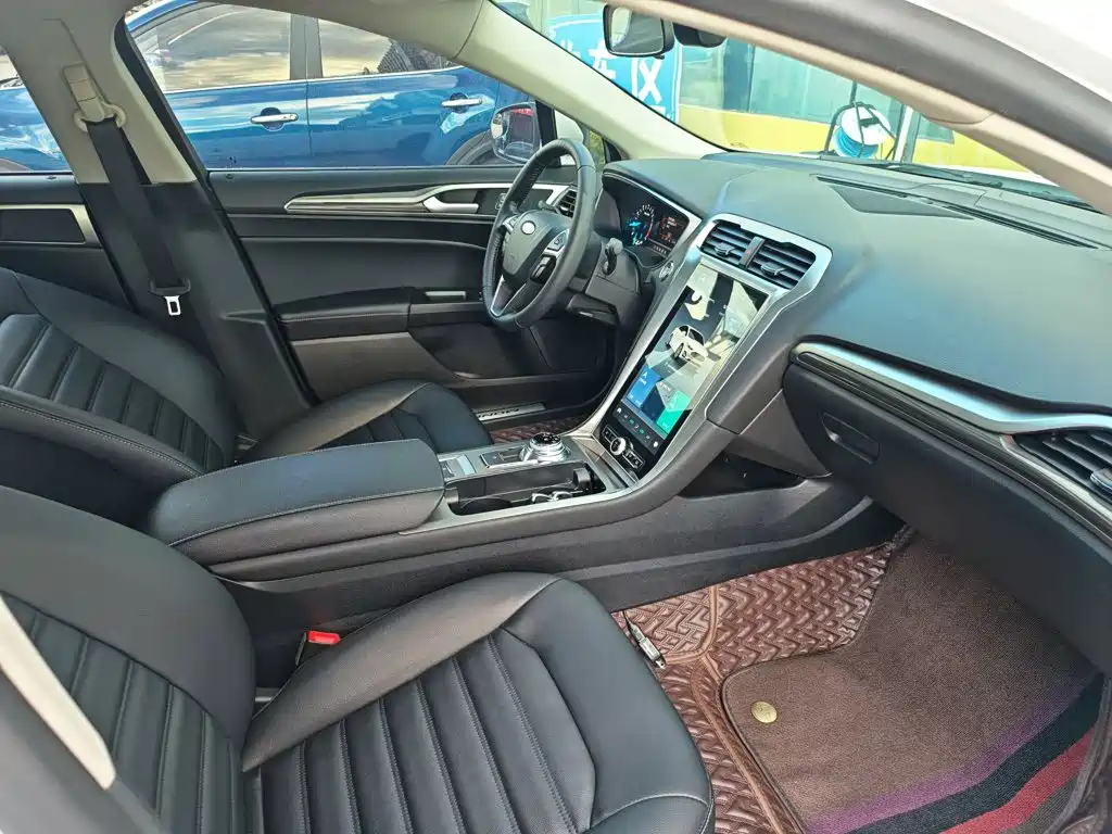 Ford Mondeo — миниатюра 10
