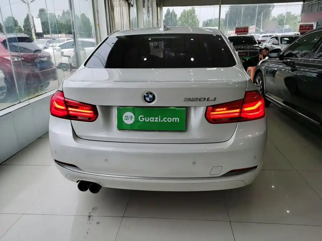 BMW 3 Series — миниатюра 6