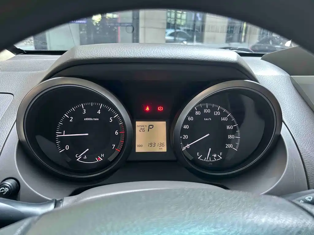 Toyota Prado (Import) — миниатюра 17