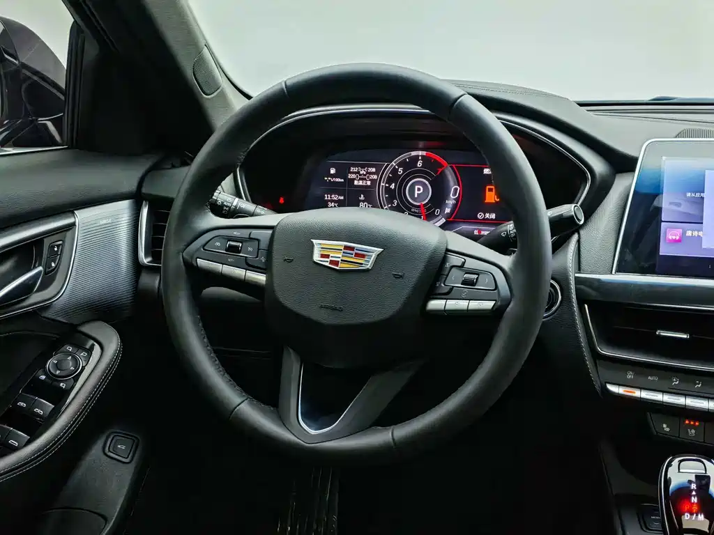 Cadillac CT5 — миниатюра 10