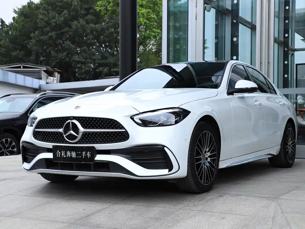 Mercedes-Benz C-Class 2024