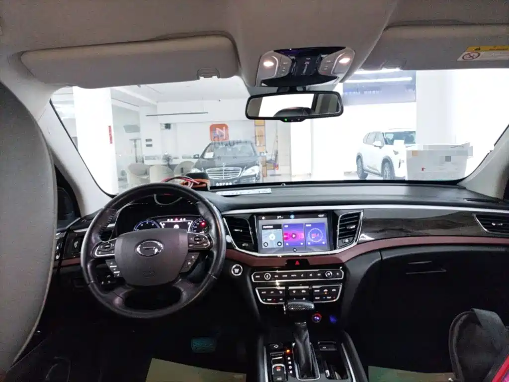 GAC GS8 2017 320T Luxury Smart Connect ( мест)