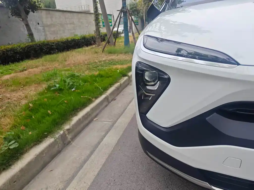 NIO ES6 — миниатюра 14