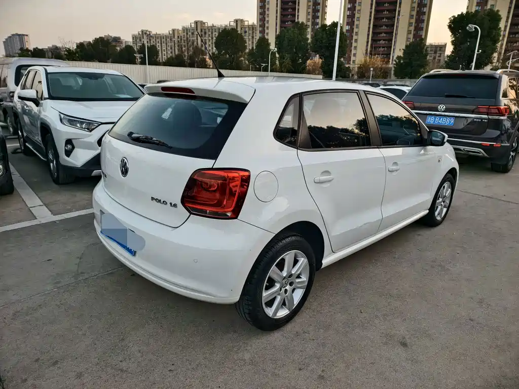 Volkswagen Polo — миниатюра 4