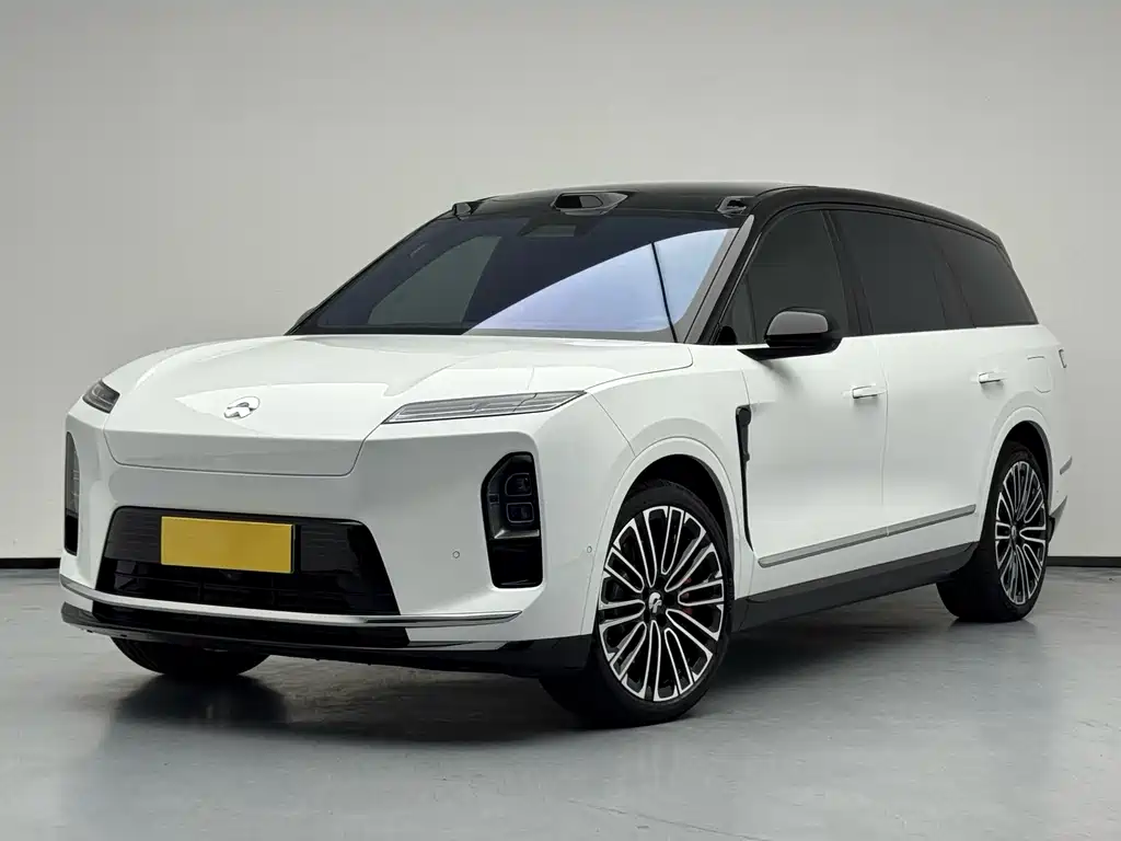 NIO ES8