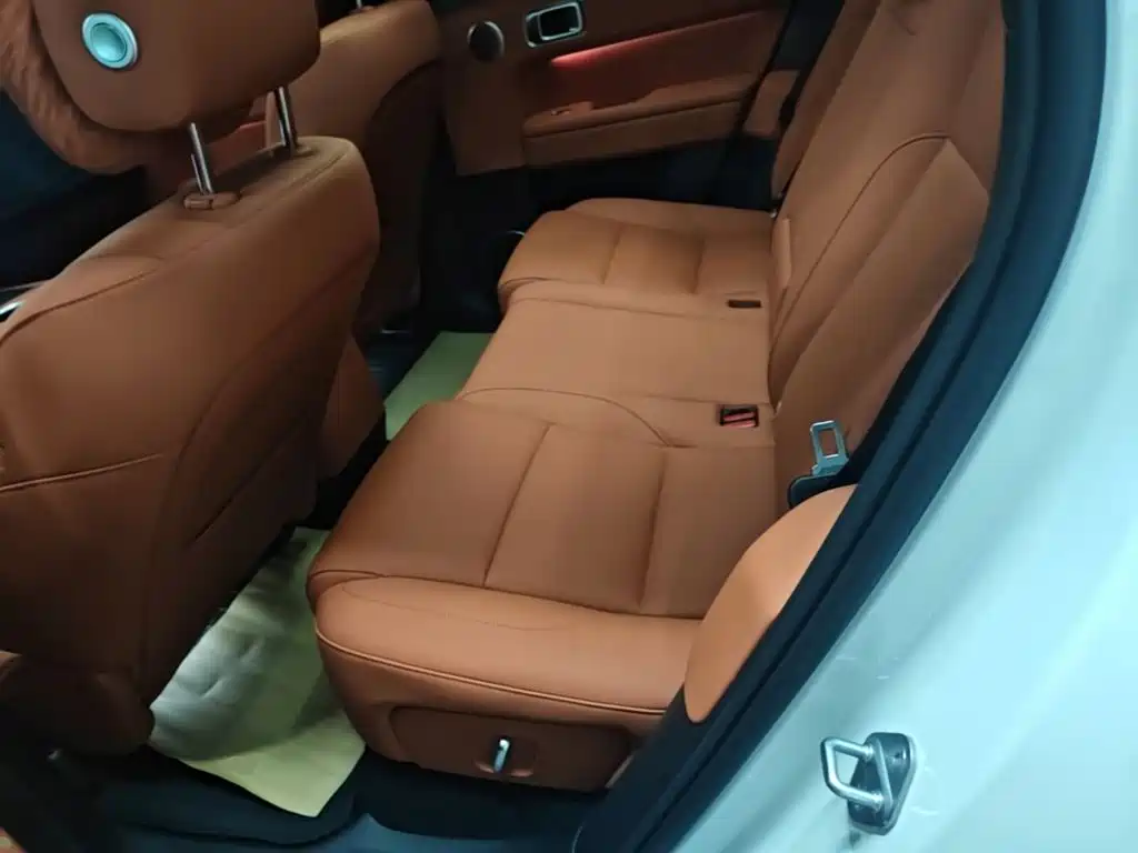 Li Auto Li L6 — миниатюра 17