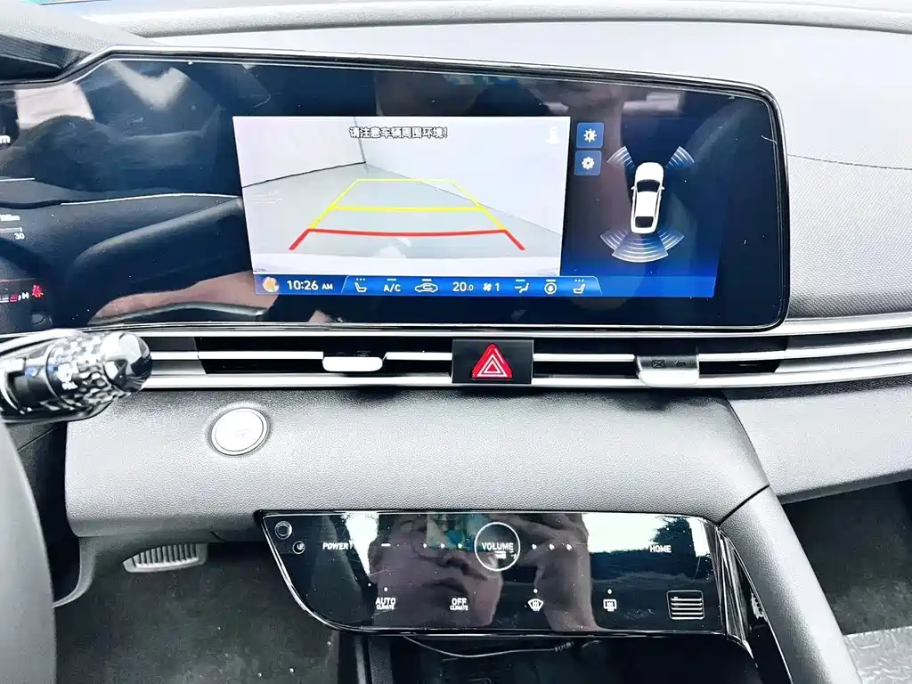 Hyundai Elantra 2022 — фото 13