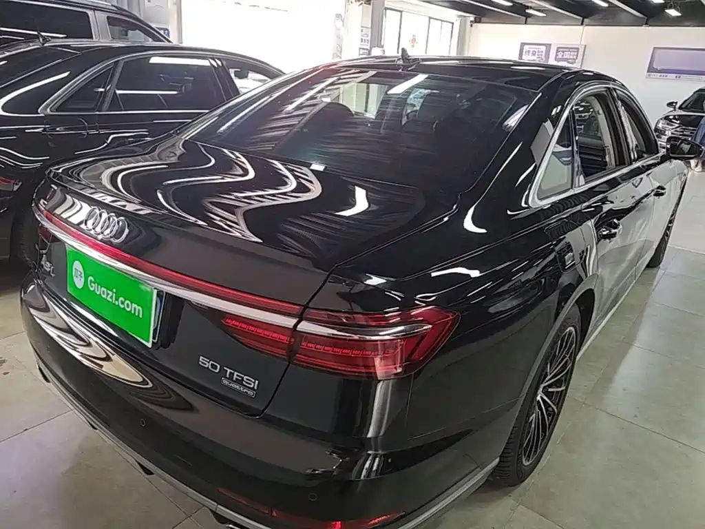 Audi A8 — миниатюра 7