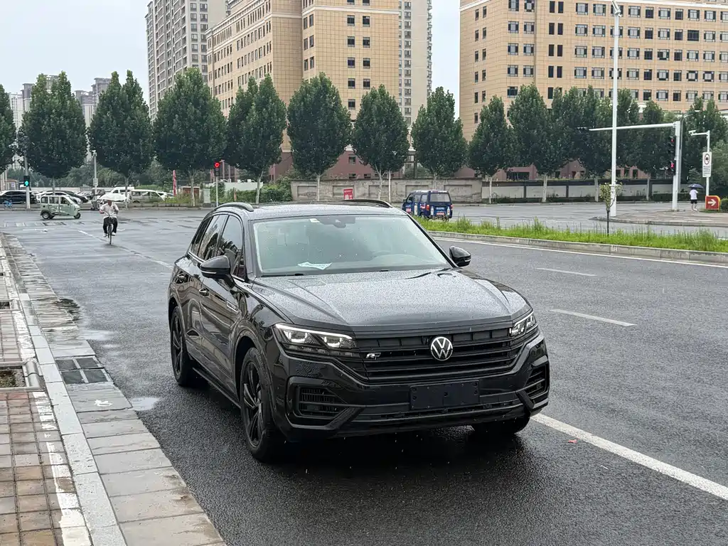 Volkswagen Touareg — миниатюра 3