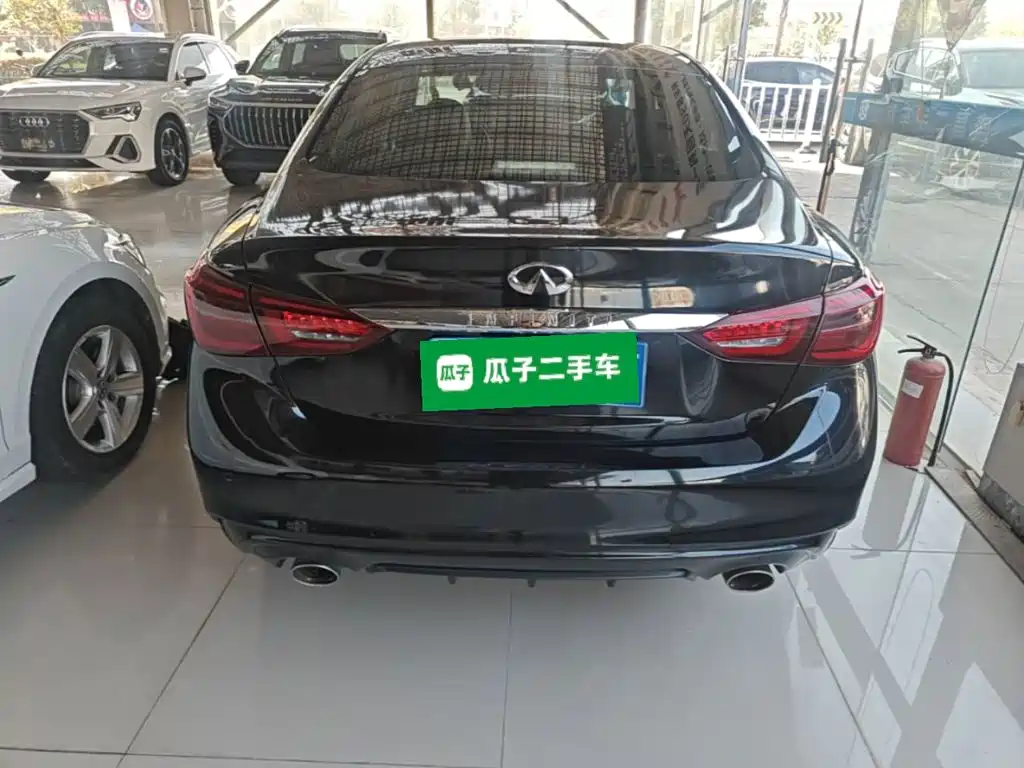 Infiniti Q50L — миниатюра 6