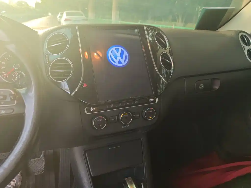 Volkswagen Tiguan — миниатюра 6