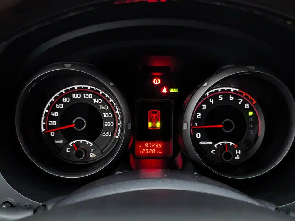 Mitsubishi Pajero (Import) — миниатюра 9