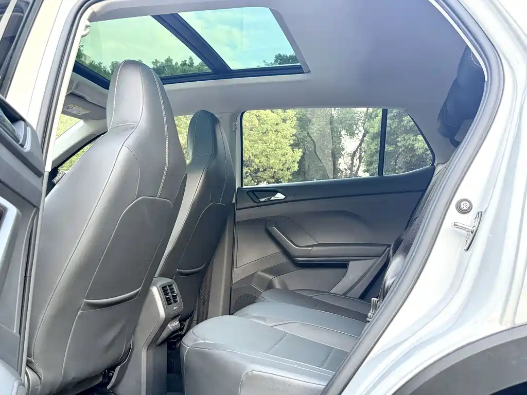 Volkswagen T-Cross — миниатюра 13