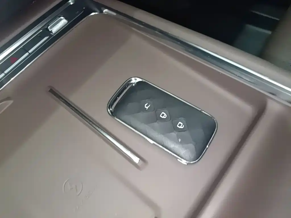 Wuling Xingguang 730 New Energy — миниатюра 9