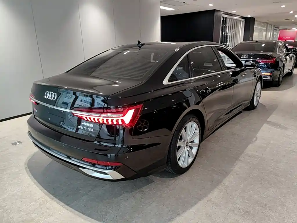 Audi A6L — миниатюра 7