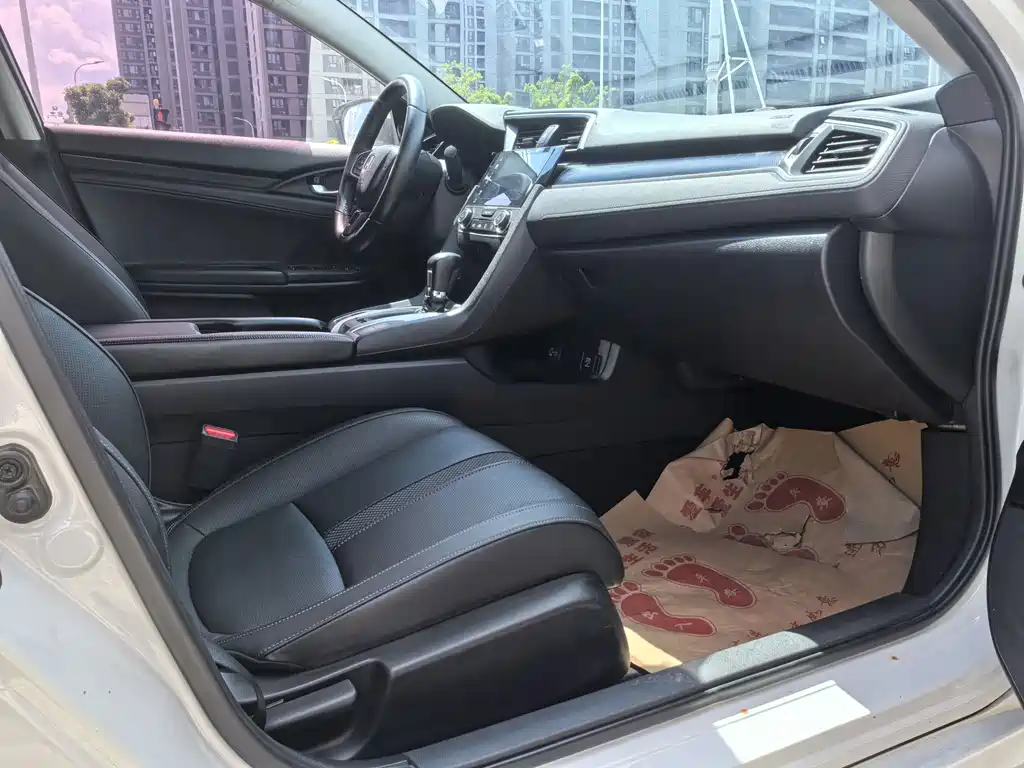 Honda Civic — миниатюра 4