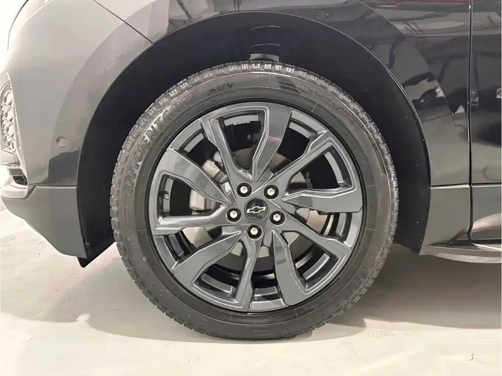 Chevrolet Equinox — миниатюра 14
