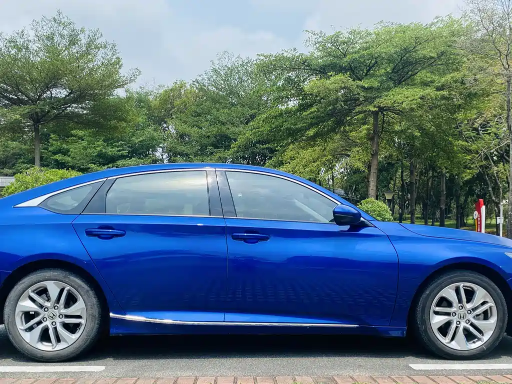 Honda Accord 2018 260TURBO Elite V