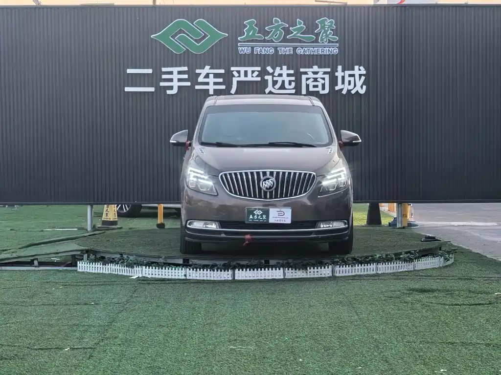 Buick GL8 2015 2.4L Luxury Premium