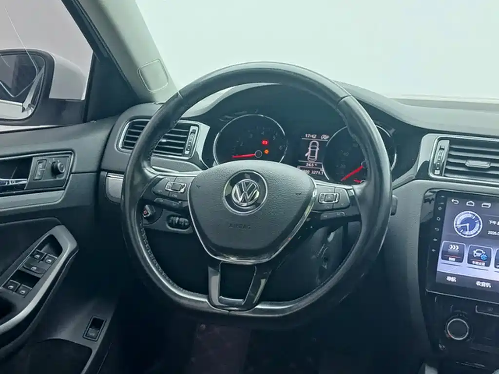 Volkswagen Sagitar — миниатюра 9