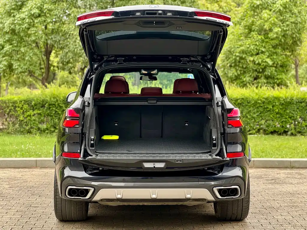 BMW X5 2023 xDrive 40Li M Sport
