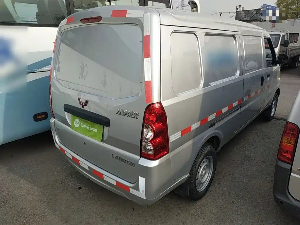 Wuling Rongguang 2021 1.5L 2 местL3C