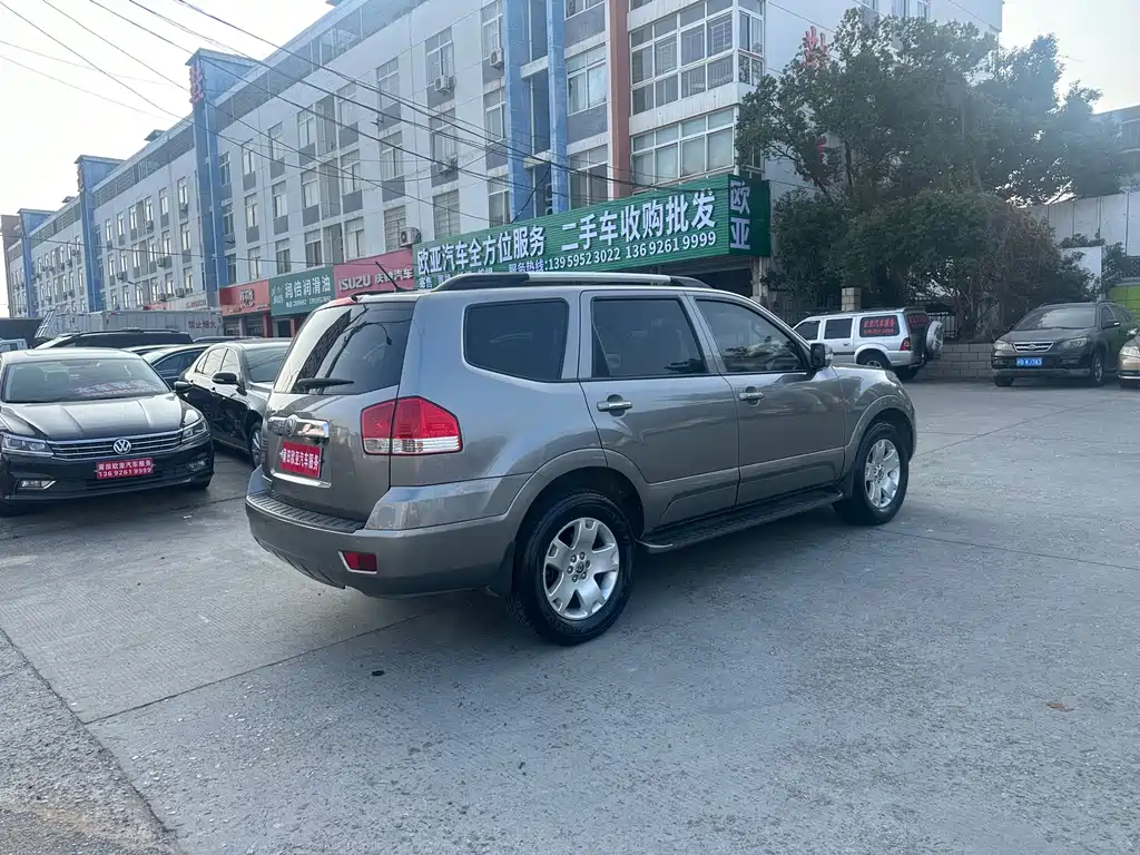 Kia Borrego — миниатюра 8