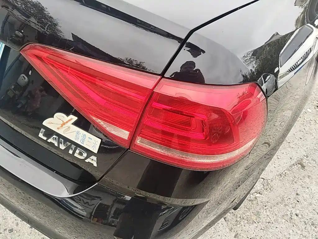 Volkswagen Lavida — миниатюра 8