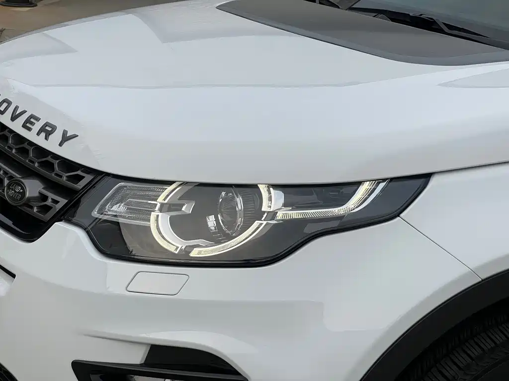 Land Rover Discovery Sport — миниатюра 10