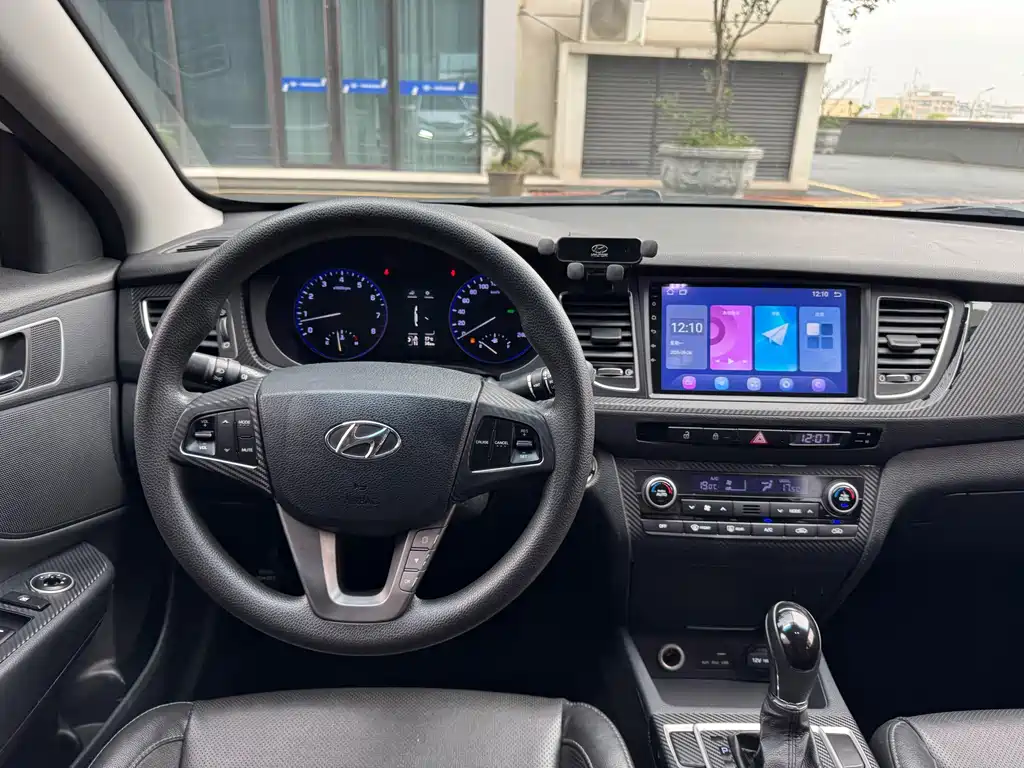 Hyundai Mistra — миниатюра 13