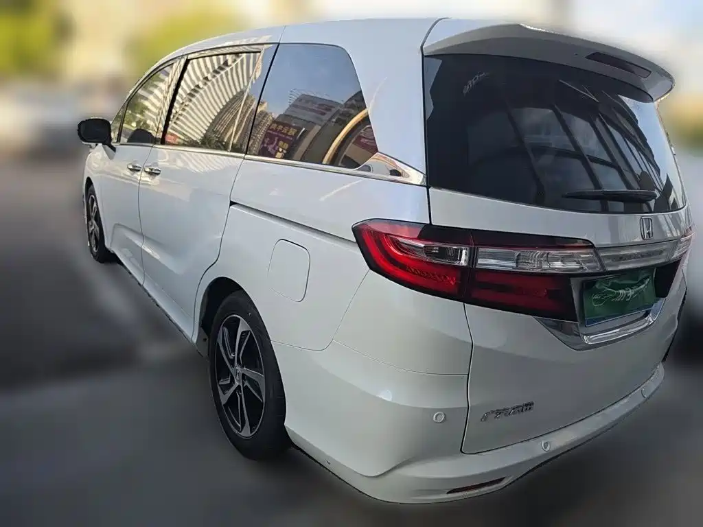 Honda Odyssey — миниатюра 4