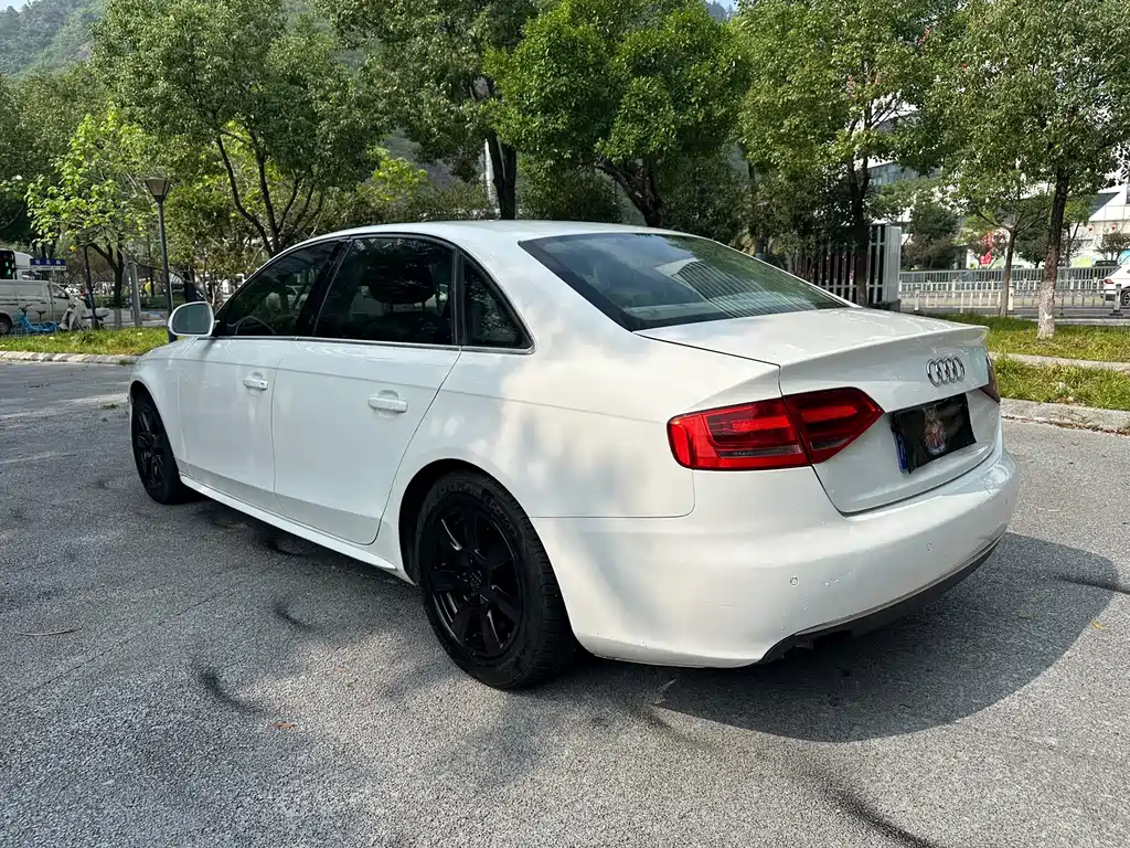 Audi A4L — миниатюра 5