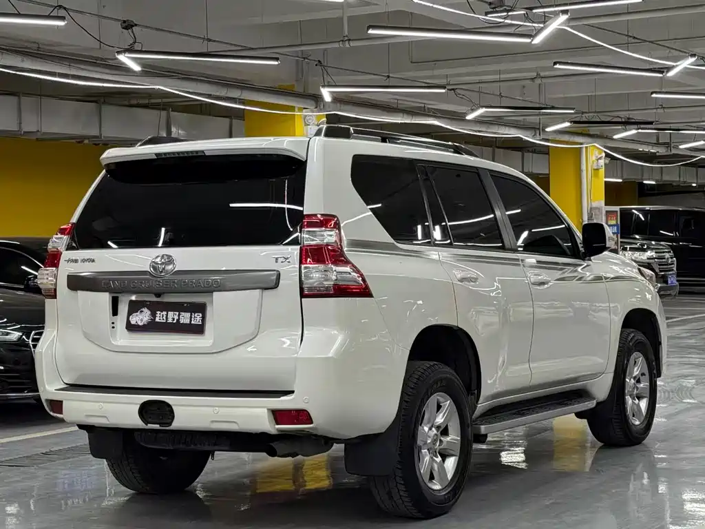 TOYOTA PRADO