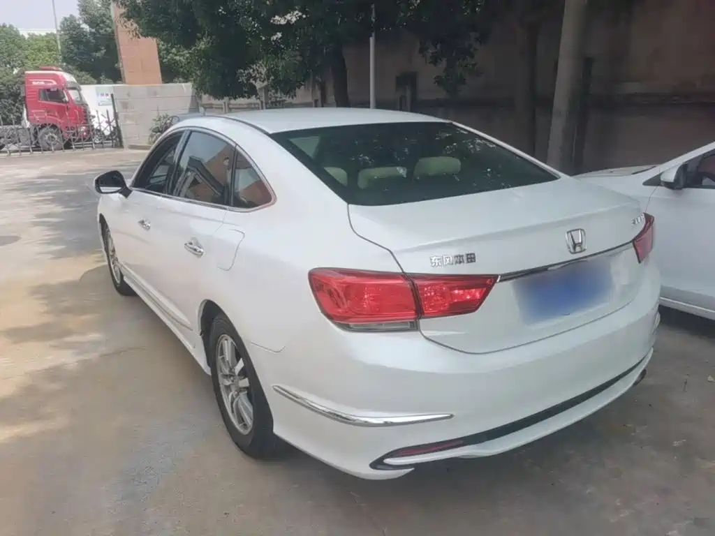 Honda Spirior — миниатюра 5