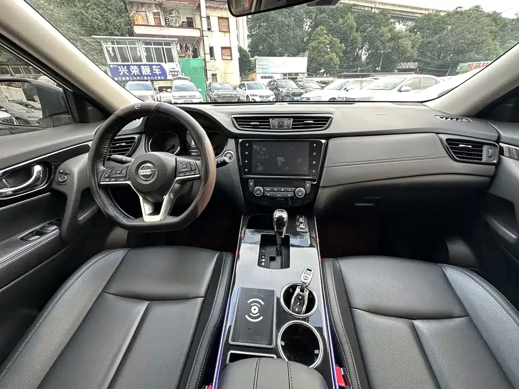 Nissan X-Trail — миниатюра 20