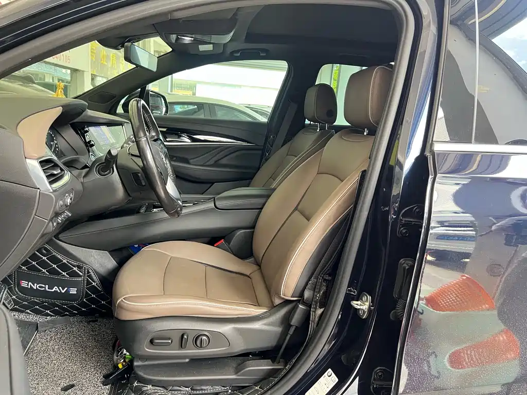 Buick Enclave — миниатюра 3
