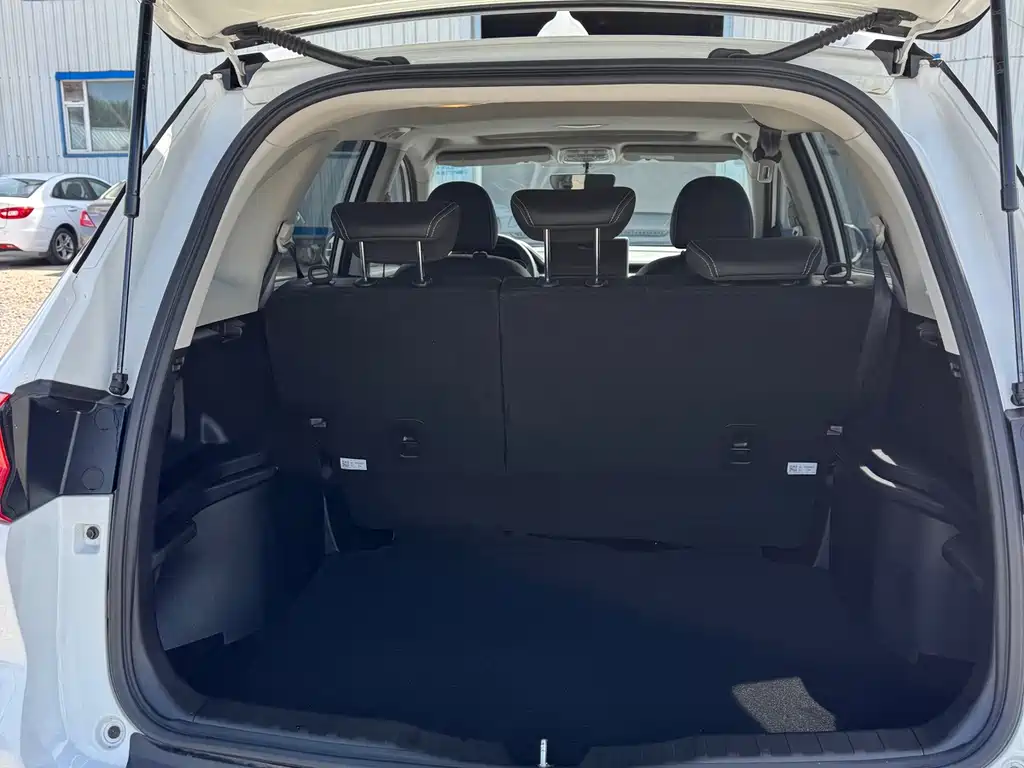 Haval M6 — миниатюра 12