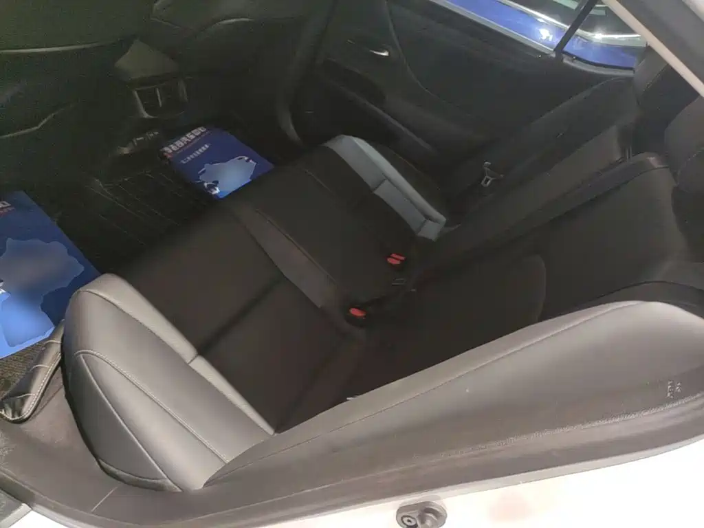 Lexus ES — миниатюра 17