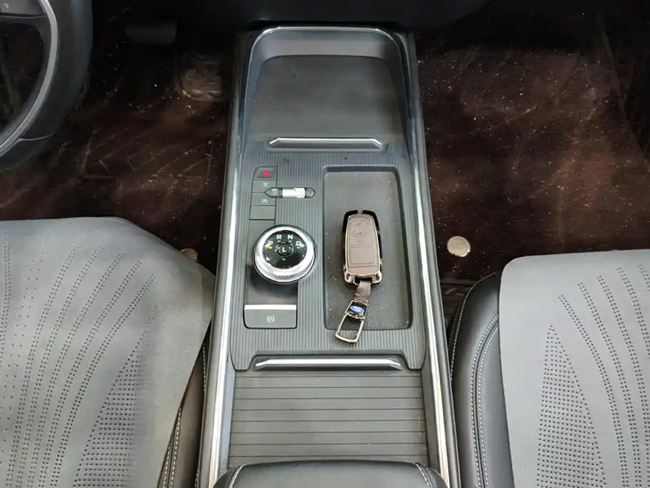 Ford Mondeo — миниатюра 16