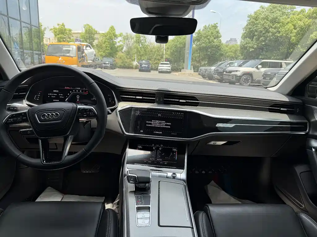Audi A6L 2026 45 TFSI quattro