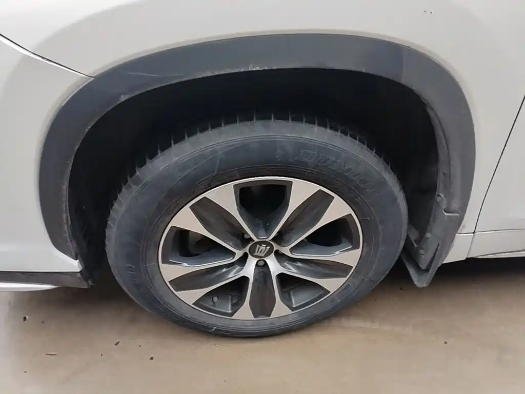 Toyota Crown Kluger — миниатюра 23